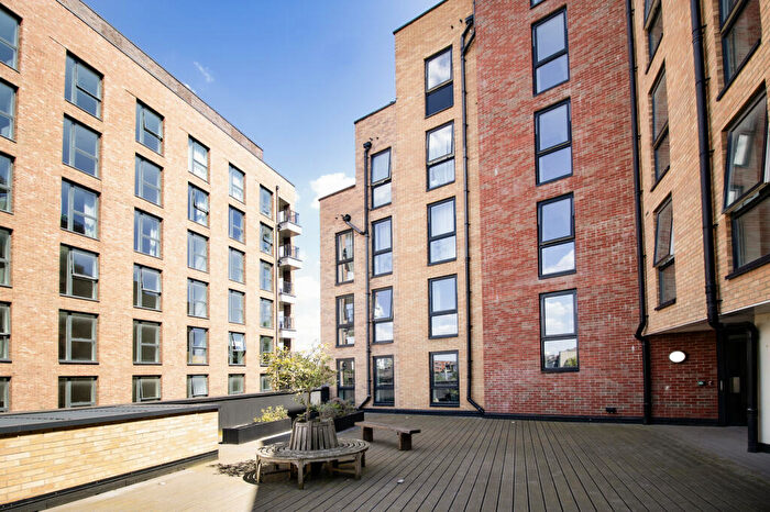 1 Bedroom Flat For Sale In Rye Lane, Peckham, SE15