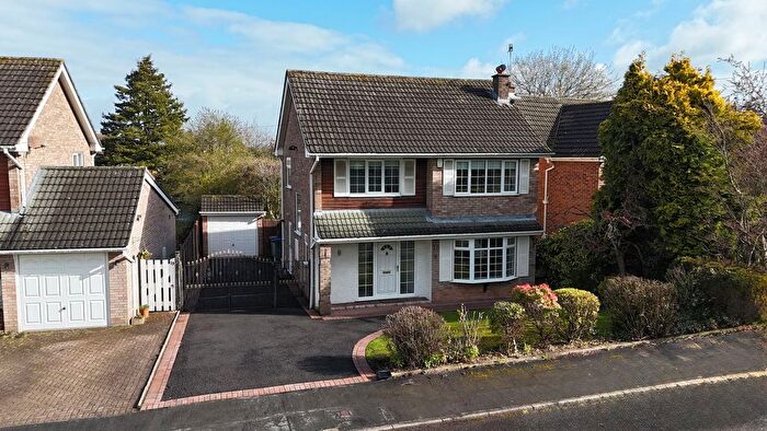 4 Bedroom Detached House For Sale In Deansway, Stoke-On-Trent, ST4