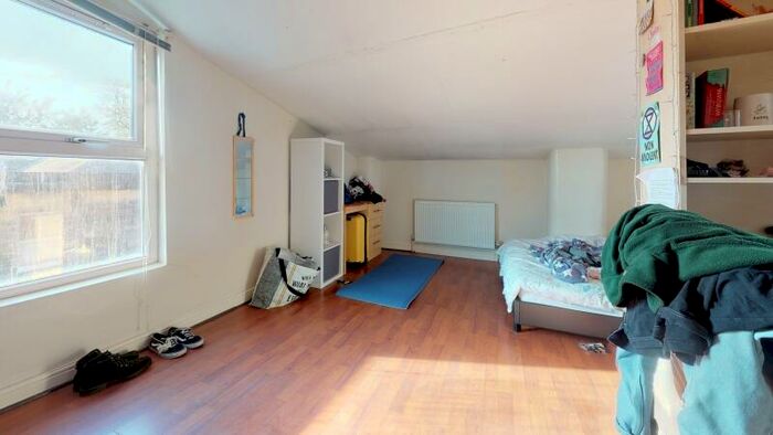 5 Bedroom Terraced House To Rent In Raven Road, Hyde Park, Leeds, LS6