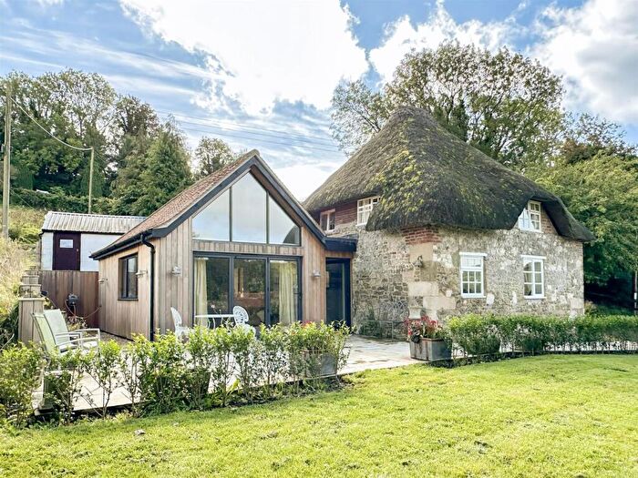 2 Bedroom Cottage To Rent In Ebbesbourne Wake, Salisbury, SP5