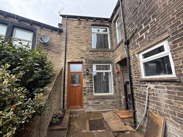 1 Bedroom Cottage To Rent In Coldwells Hill, Stainland, Elland, Calderdale, HX4