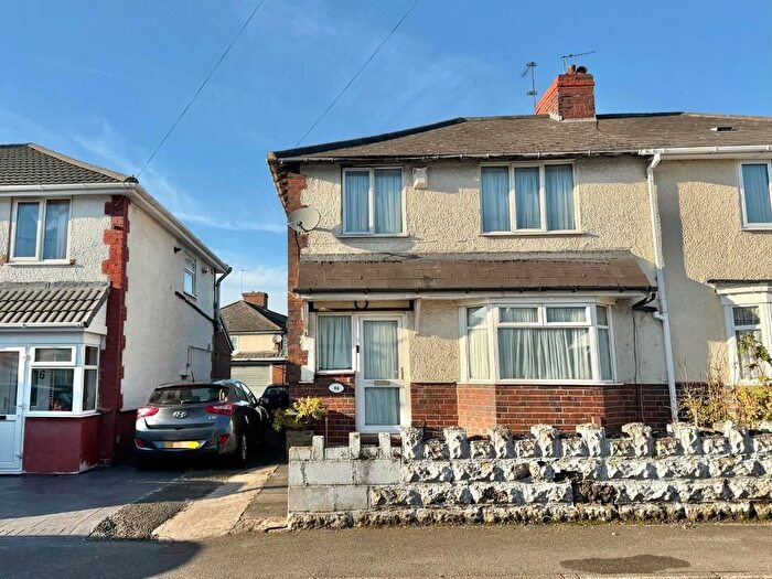 3 Bedroom Semi Detached House For Sale In Springfield Crescent, West Bromwich, West Midlands, B70
