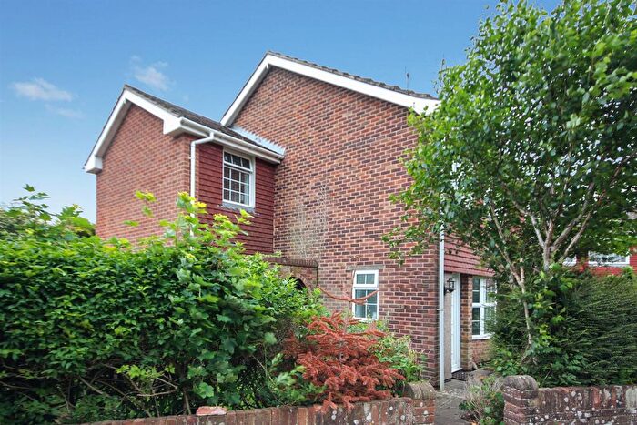 4 Bedroom Semi-Detached House To Rent In Highview Avenue North, Brighton, BN1