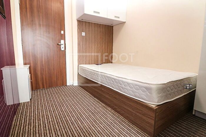 Studio To Rent In Sunbridge Halls, Sunbridge Road, BD1