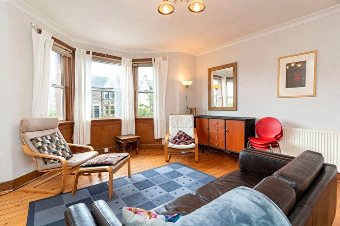2 Bedroom Flat To Rent In West Savile Terrace, Edinburgh, EH9