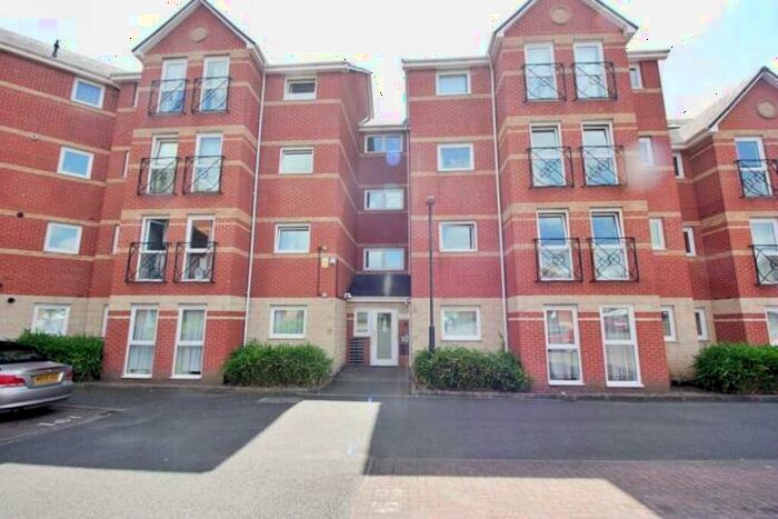 1 Bedroom Apartment To Rent In Thackhall Street, Coventry, CV2