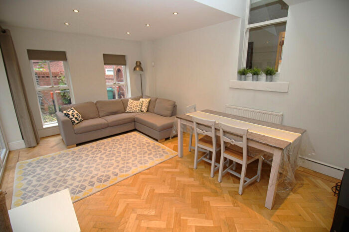 5 Bedroom Semi-Detached House To Rent In Victoria Avenue, Didsbury, Manchester, Greater Manchester, M20