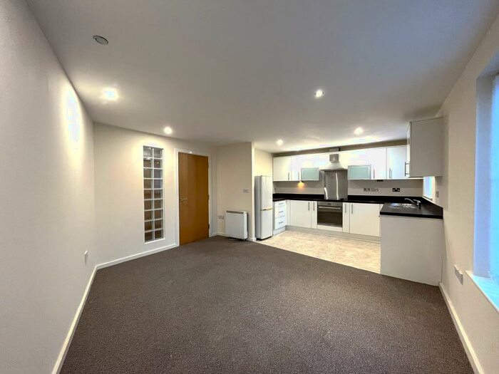 2 Bedroom Flat To Rent In Waterside Gardens, Eagley Brook Way, Bolton, BL1