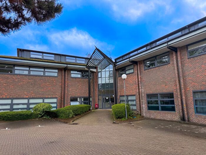 1 Bedroom Flat For Sale In Carcaixent Square, Newbury, RG14