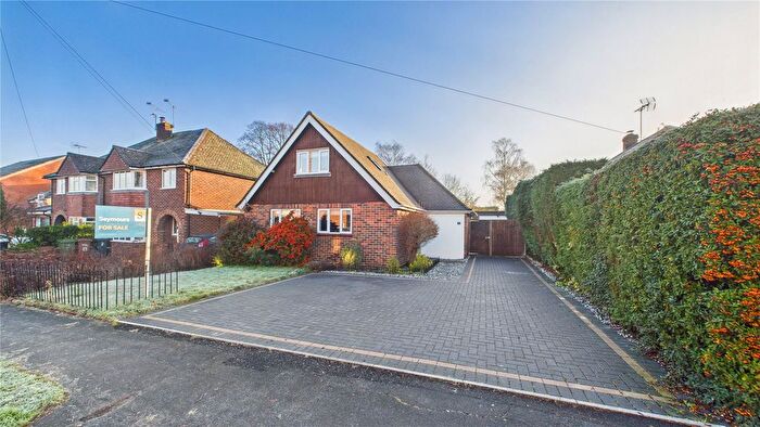 4 Bedroom Detached House For Sale In Lightwater, Surrey, GU18