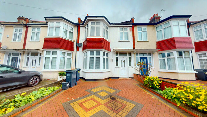 4 Bedroom Terraced House To Rent In Four Bed House To Rent In Thornton Heath, CR7