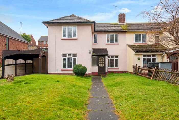 3 Bedroom Semi-Detached House To Rent In Churchill Avenue Chatham, ME5