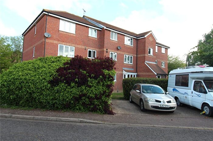1 Bedroom Flat For Sale In Lesney Gardens, Rochford, Essex, SS4