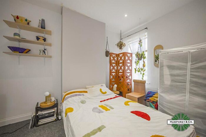 1 Bedroom Flat To Rent In Higham Hill Road, London, E17