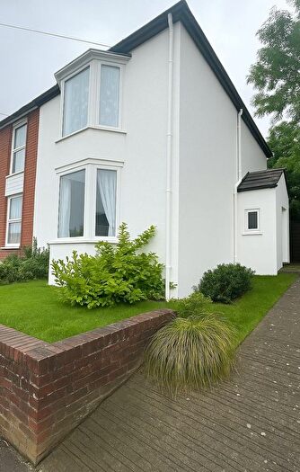 3 Bedroom Semi-Detached House For Sale In Fairlee Road, Newport, Isle Of Wight, PO30