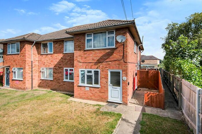 2 Bedroom Maisonette To Rent In Feltham Road, Ashford, Surrey, TW15