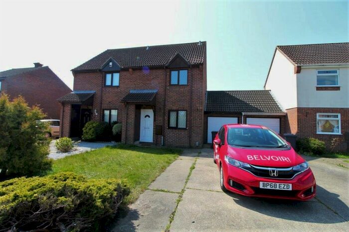 2 Bedroom Semi-Detached House To Rent In Munnings Close, Ipswich, IP3