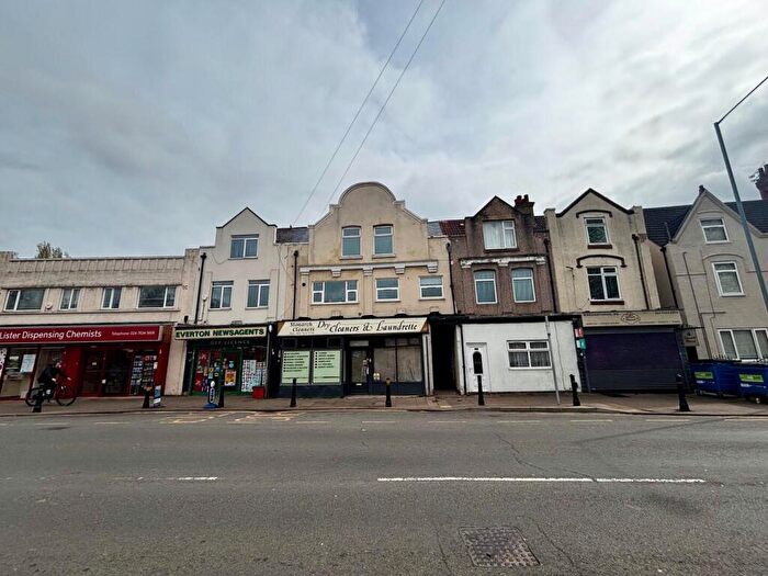 2 Bedroom House To Rent In Attleborough Road, Nuneaton, CV11