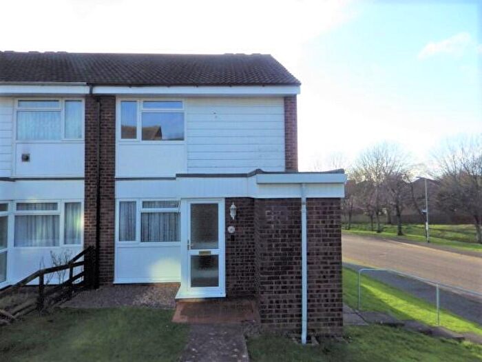 1 Bedroom Flat To Rent In Willoughby Close, Exmouth, EX8