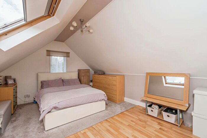 4 Bedroom Bungalow For Sale In Morelands Road, Waterlooville, Hampshire, PO7