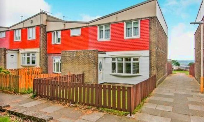 3 Bedroom Semi-Detached House To Rent In Harewood Green, Gateshead, NE9