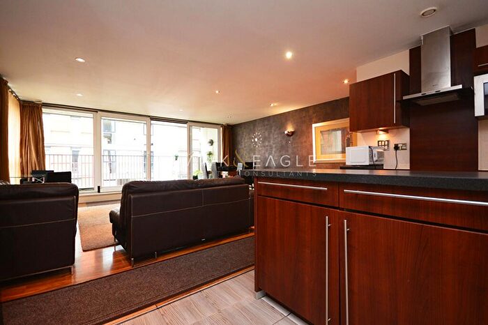 2 Bedroom Flat To Rent In Western Gateway, London, Greater London., E16