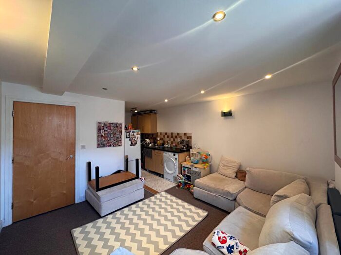 1 Bedroom Flat To Rent In Christchurch Road, Bournemouth, BH1