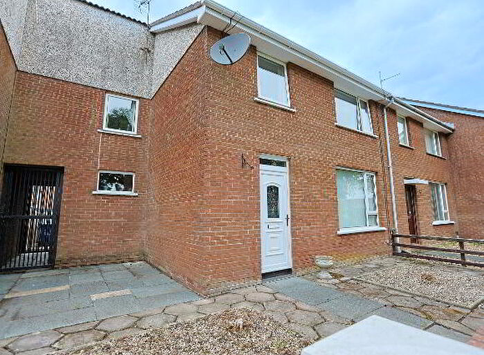 4 Bedroom Terrace House For Sale In Ballyoran Park, Craigavon, BT62