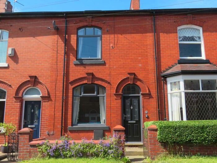 3 Bedroom Terraced House To Rent In Glenn Grove, Royton, OL2