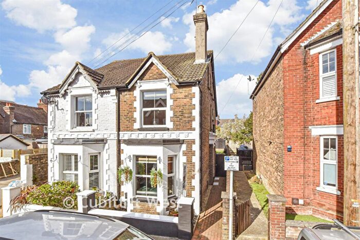 4 Bedroom Semi-Detached House For Sale In Wellington Road, Horsham, West Sussex, RH12