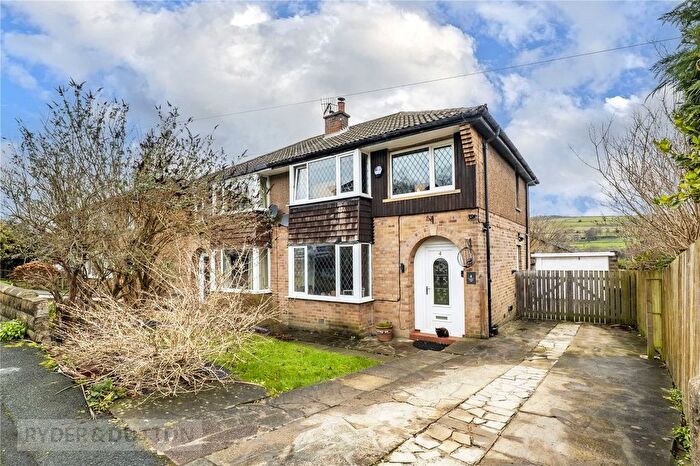 3 Bedroom Semi Detached House For Sale In Pennine View, Linthwaite, Huddersfield, West Yorkshire, HD7
