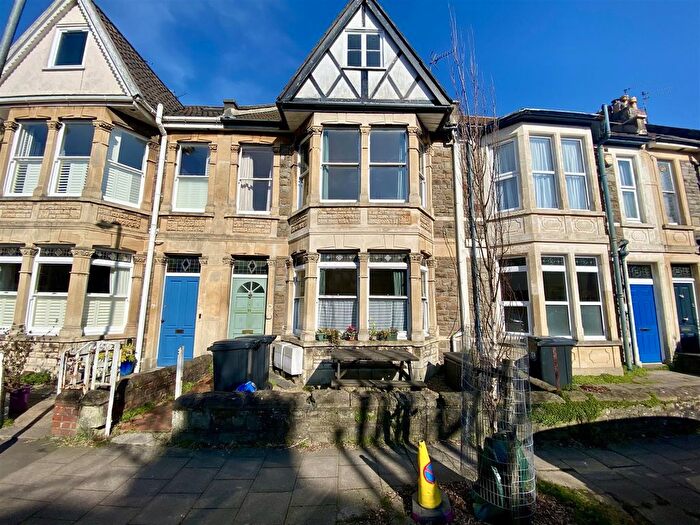 3 Bedroom Maisonette To Rent In Devonshire Road, Westbury Park, Bristol, BS6
