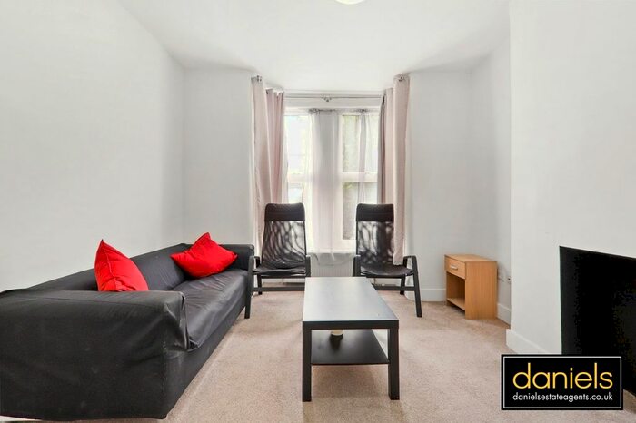4 Bedroom Terraced House To Rent In Rucklidge Avenue, Harlesden, London, NW10