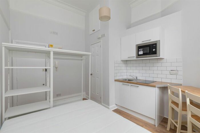 Studio To Rent In St Georges Drive, Pimlico, SW1V