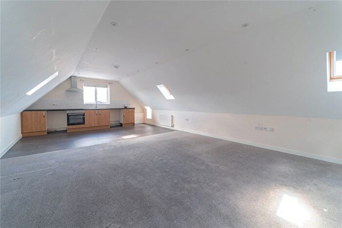 1 Bedroom Flat To Rent In Riverside Avenue West, Lawford, Manningtree, Essex, CO11