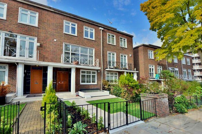 5 Bedroom Town House To Rent In Marlborough Hill, St Johns Wood, London, NW8