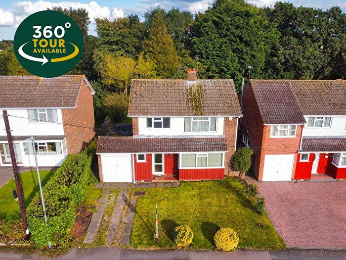 3 Bedroom Detached House For Sale In Briar Meads, Oadby, Leicester, LE2