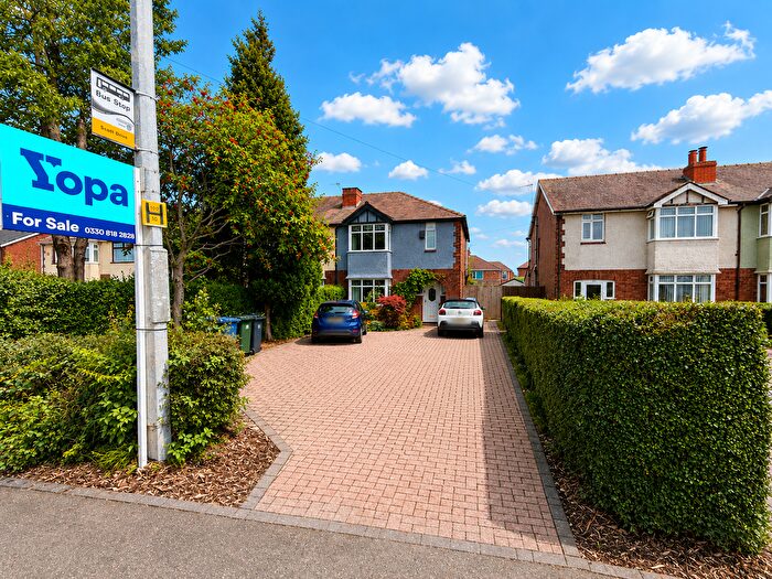 3 Bedroom Semi-Detached House For Sale In County Road, Ormskirk, L39