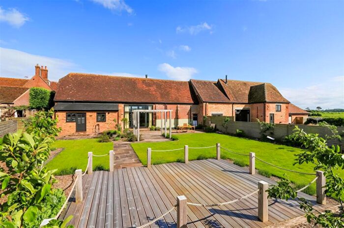 5 Bedroom Semi-Detached House To Rent In Knowlton, Wimborne, BH21