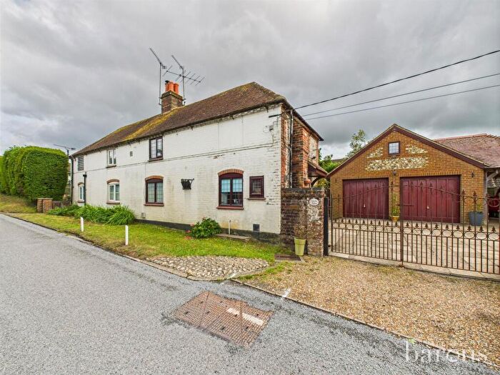 3 Bedroom Semi-Detached House For Sale In Andover Road, Newfound, Basingstoke, RG23