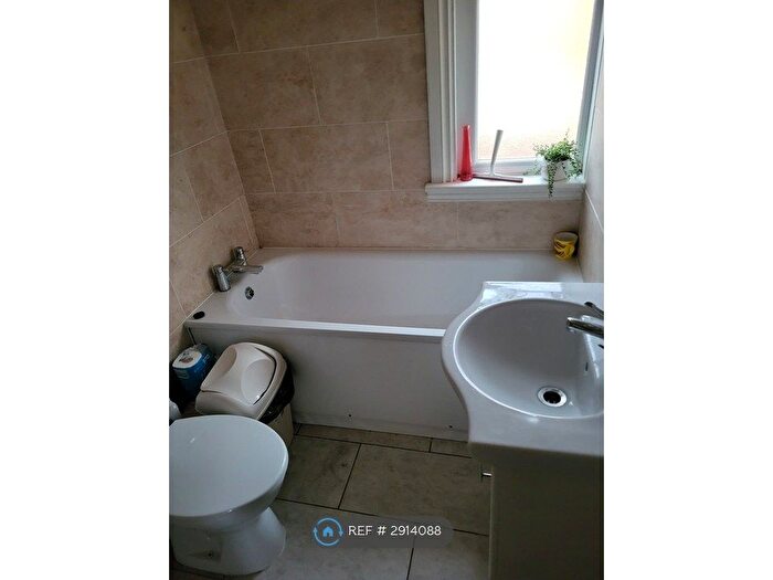 2 Bedroom Terraced House To Rent In Okeburn Road, Tooting, SW17
