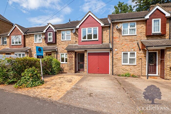 3 Bedroom Terraced House To Rent In Wallington, Surrey, SM6