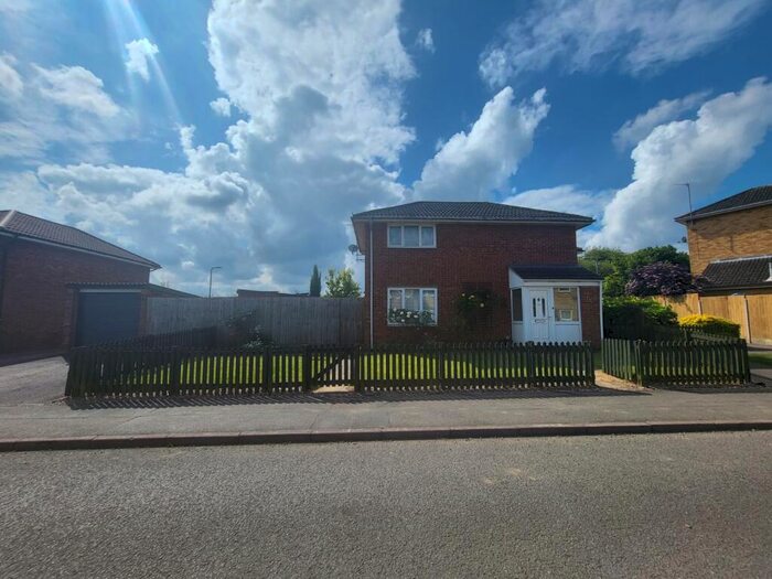 3 Bedroom End Of Terrace House To Rent In Hornbeam, Newport Pagnell, MK16