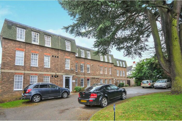 2 Bedroom Flat To Rent In Firtree Court, Mayshill Road, Shortlands, BR2