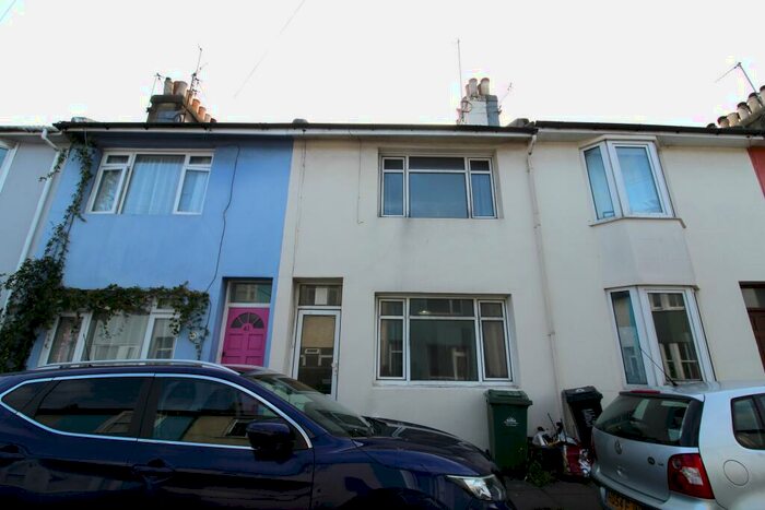 3 Bedroom Terraced House To Rent In Washington Street, BN2