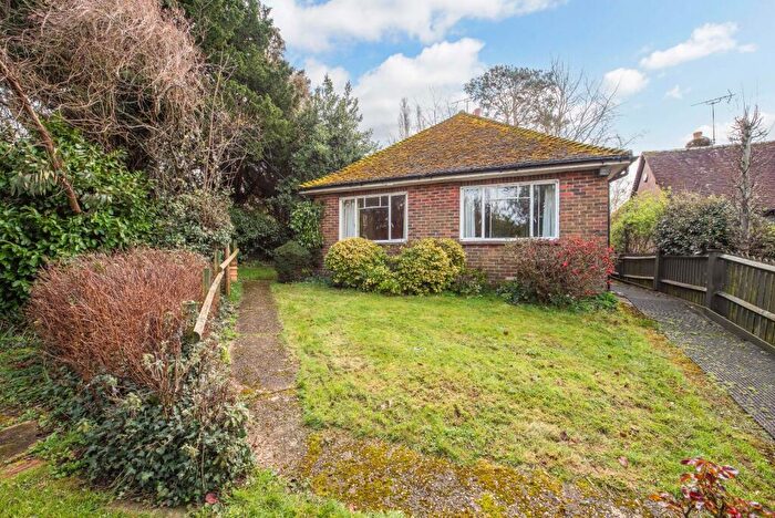 3 Bedroom Bungalow For Sale In West Street, Rogate, Petersfield, West Sussex, GU31
