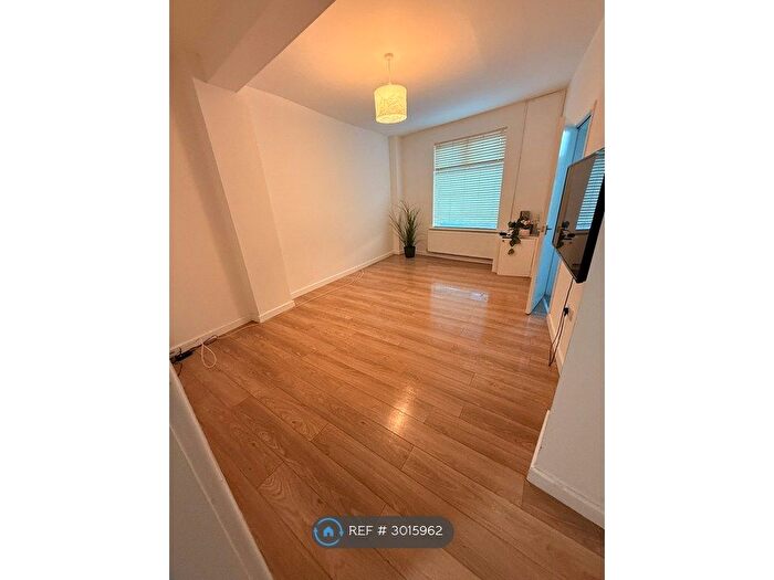 3 Bedroom End Terrace House To Rent In Blackley New Road, Manchester, M9