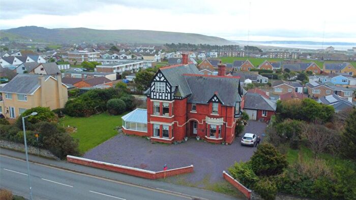 7 Bedroom Detached House For Sale In Pier Road, Tywyn, Gwynedd, LL36