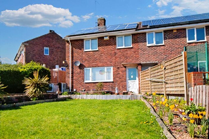 3 Bedroom Semi Detached House To Rent In Staton Avenue, Beighton, S20