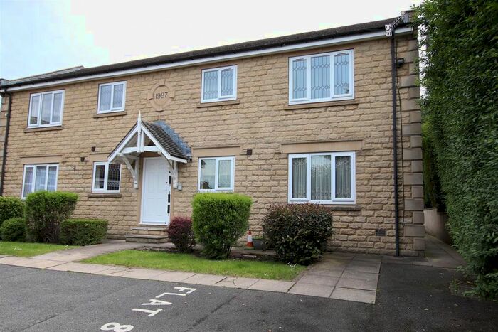 1 Bedroom Flat For Sale In Nialls Court, Thackley, Bradford, BD10
